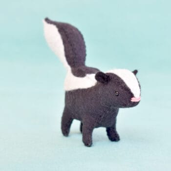 felt skunk sewing pattern